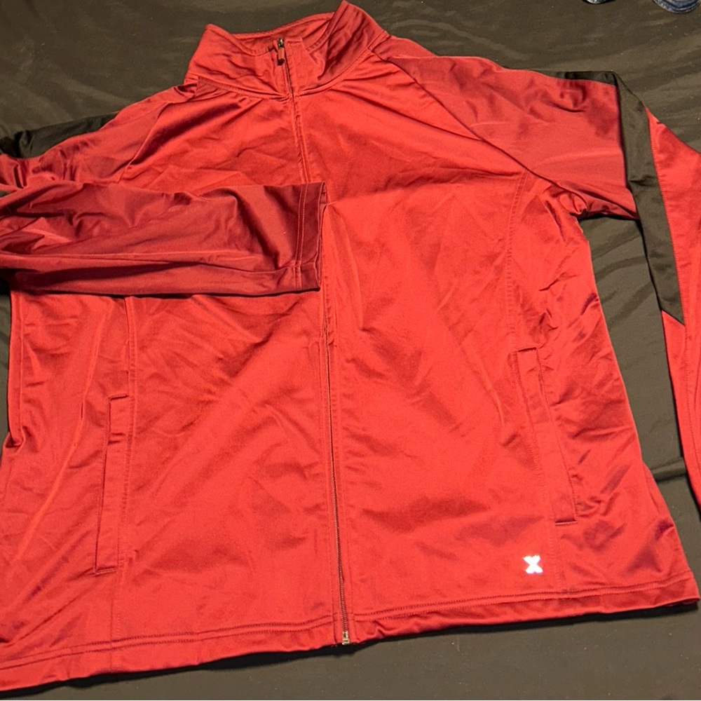 Xersion Quick-dry size XXL red and black jacket.